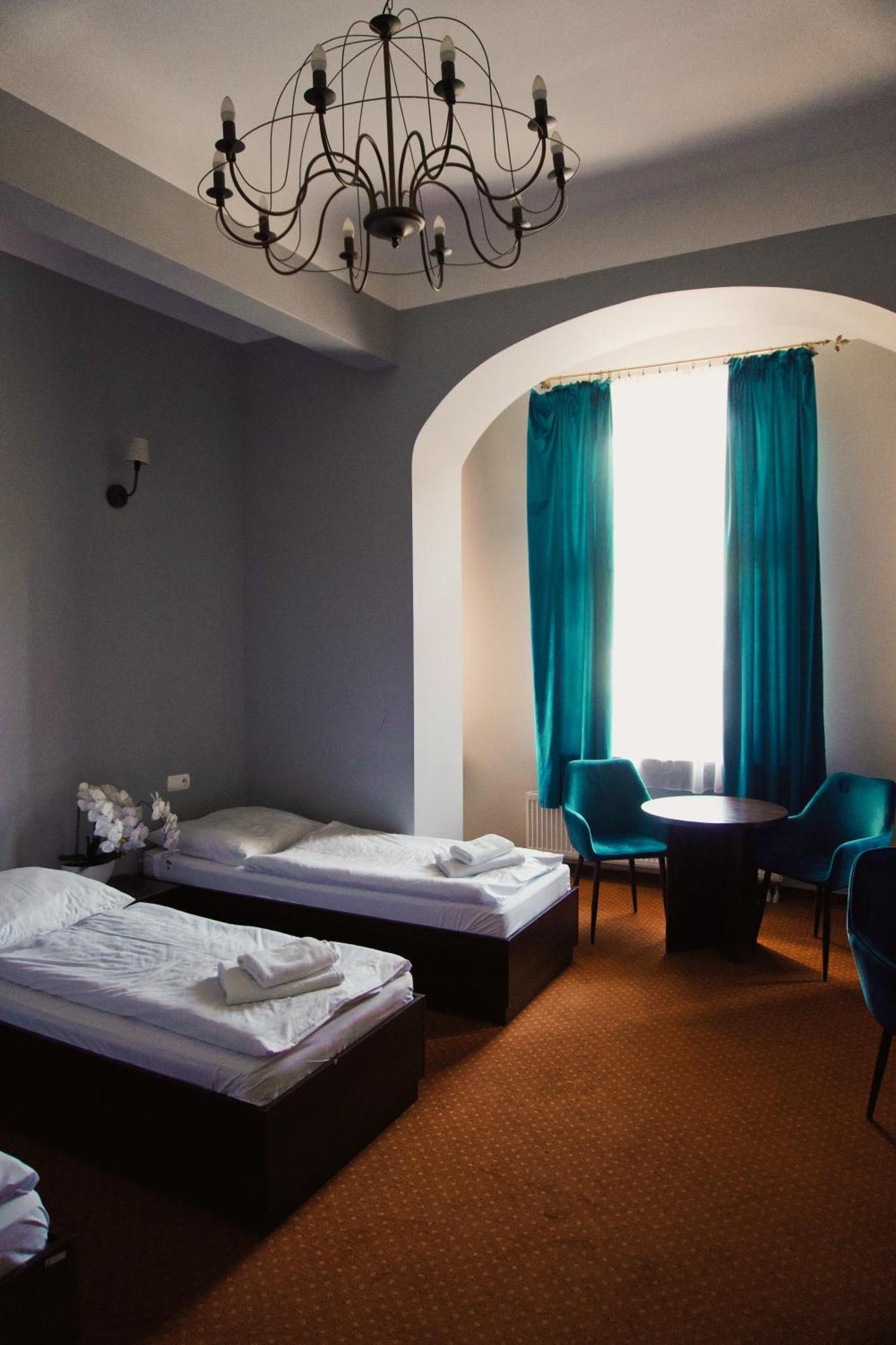 Legnicki Browar Ksiazecy Hotel I Restauracja Legnica Buitenkant foto